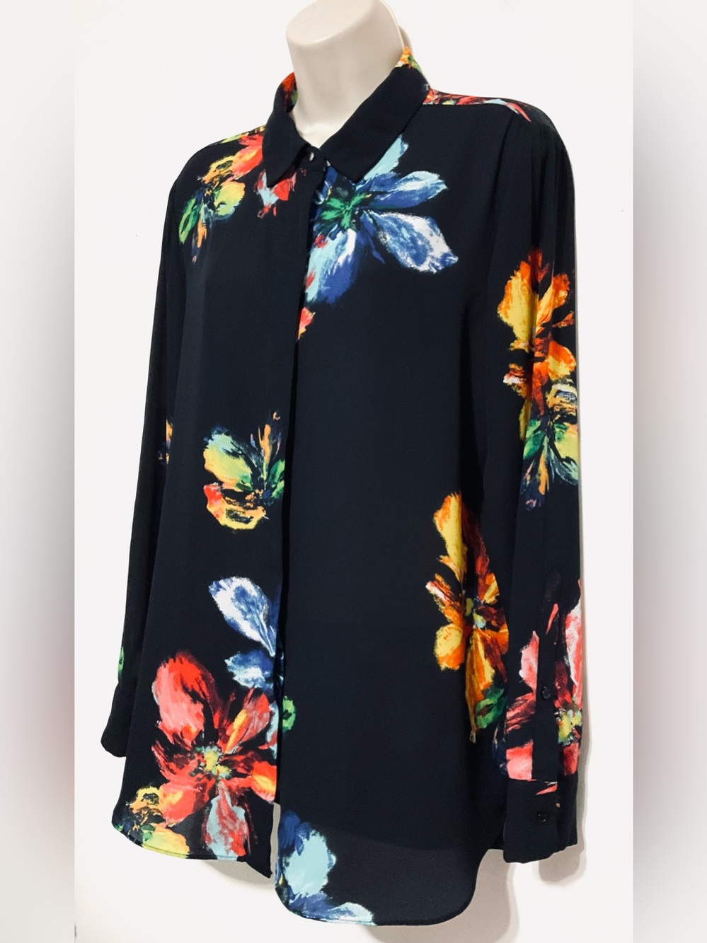 Floral Print Button-Up Blouse - black Multi Color Floral - Picture 3 of 10